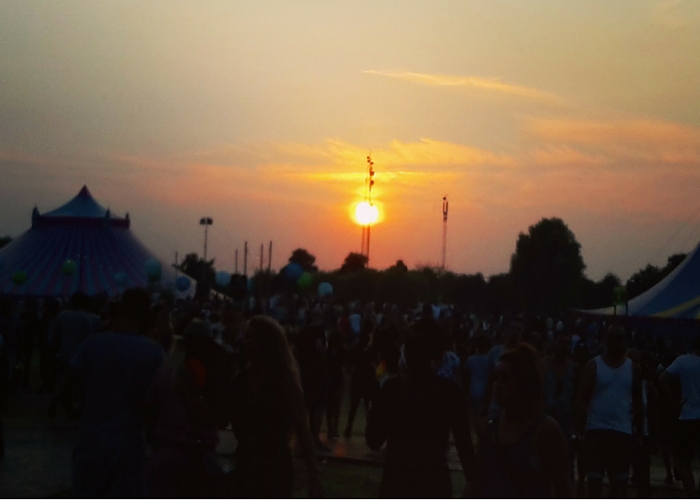 Welcome to the future festival zonsondergang