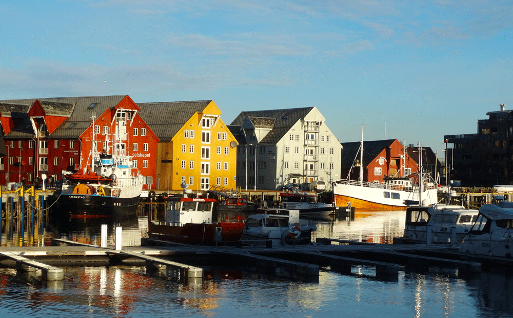 Kleurrijke haven Tromso Noorwegen reisgids