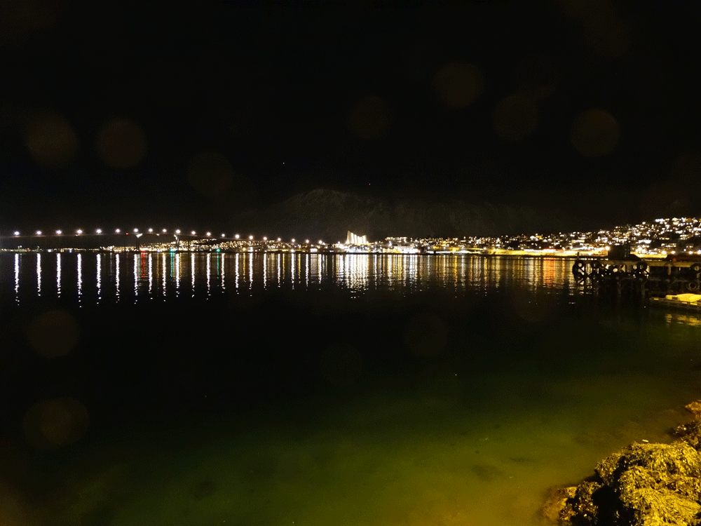 Tromso bij nacht