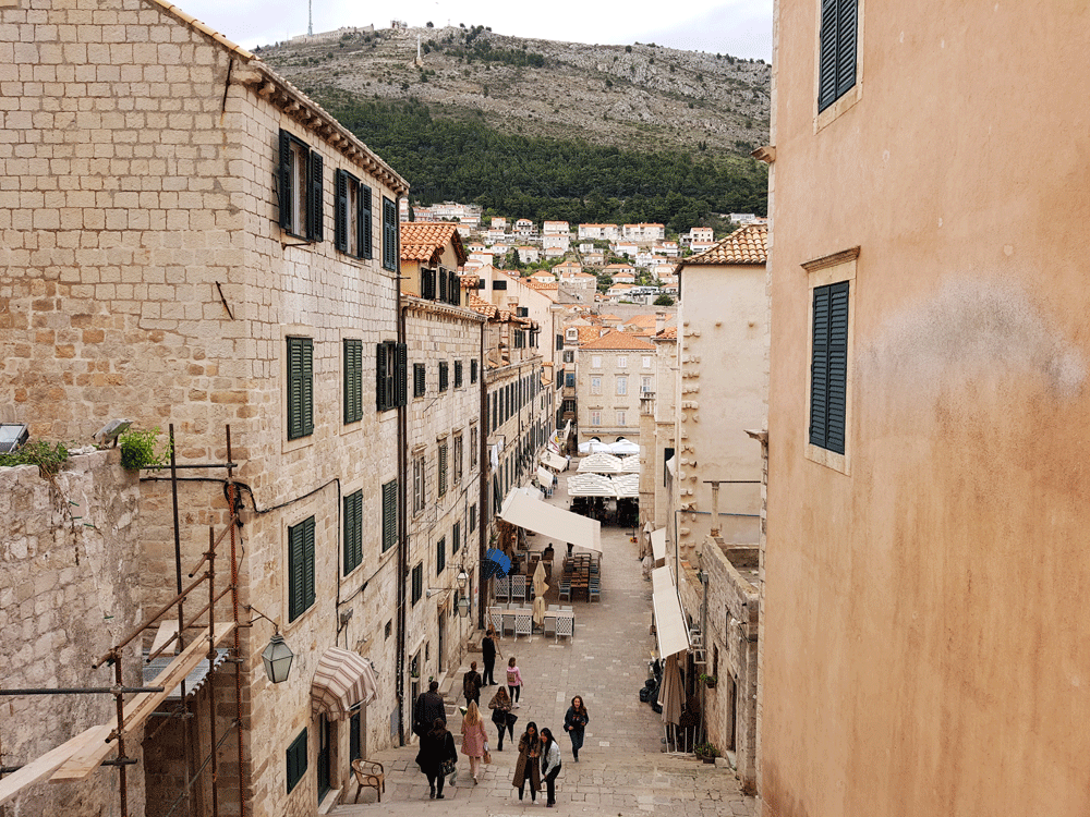 Gezellige straten Dubrovnik Kroatië