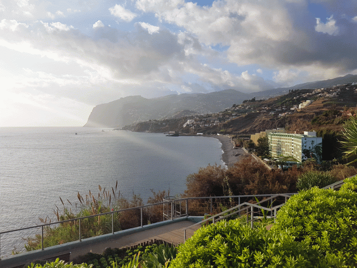 Praia Formosa strand van Funchal en Madeira