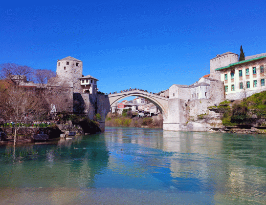 springen stari most Mostar Bosnië en Herzegovina