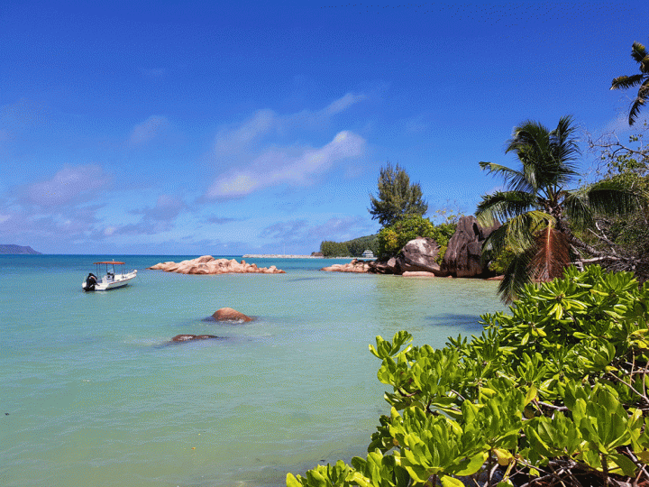 Stranden zuidkust Praslin Seychellen