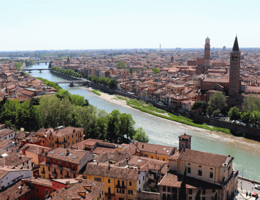Uitzicht over Verona vanaf Castel St. Pietro